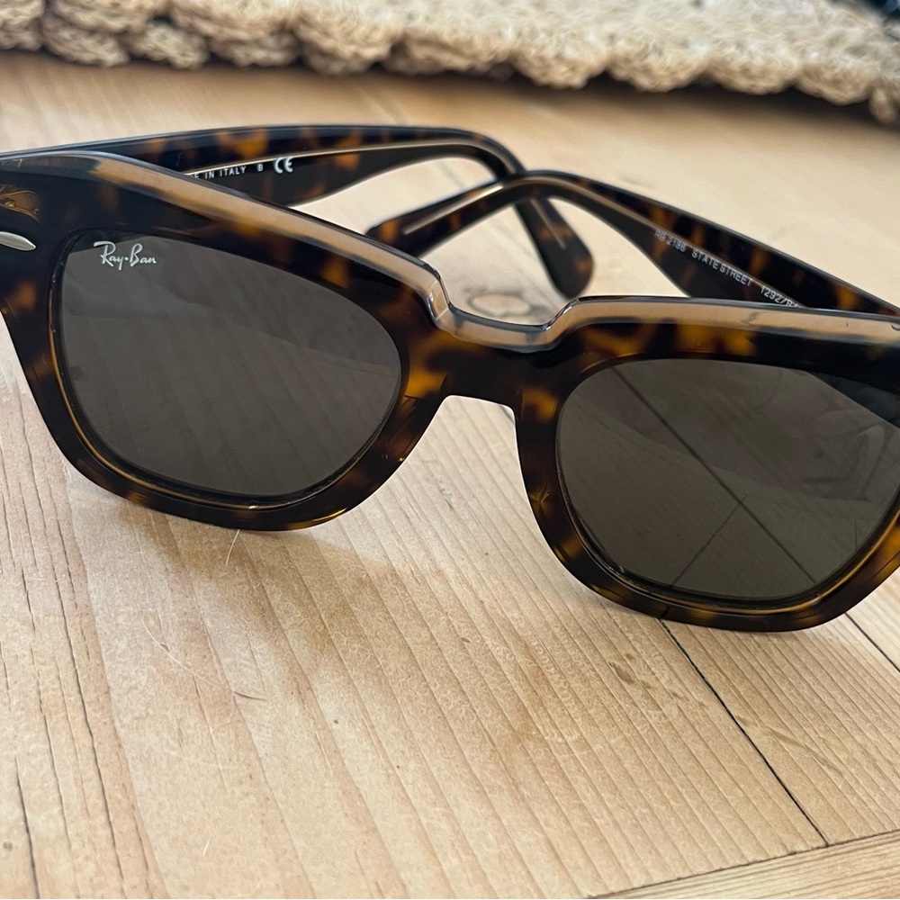 Ray-Ban Classic Tortoise Sunglasses